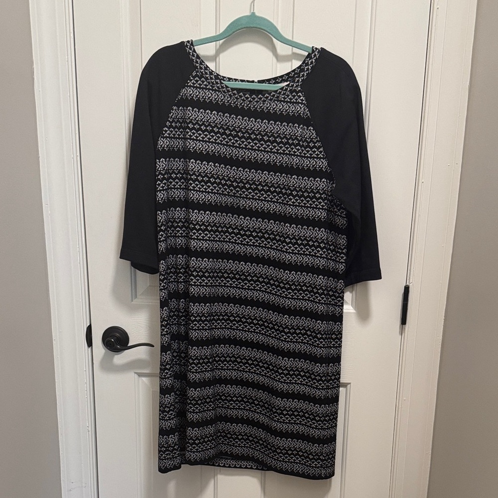 LOFT Monochrome Patterned Long Sleeve Dress